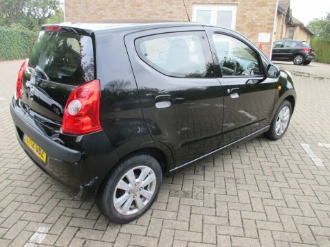 Nissan Pixo 1.0 N-tec Euro Black #5