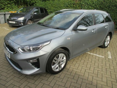 Kia Ceed 1.6 Crdi 2 Silver #2