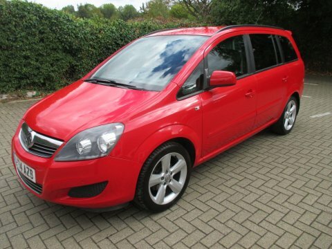 Vauxhall Zafira 1.8 16V Exclusiv Red #2