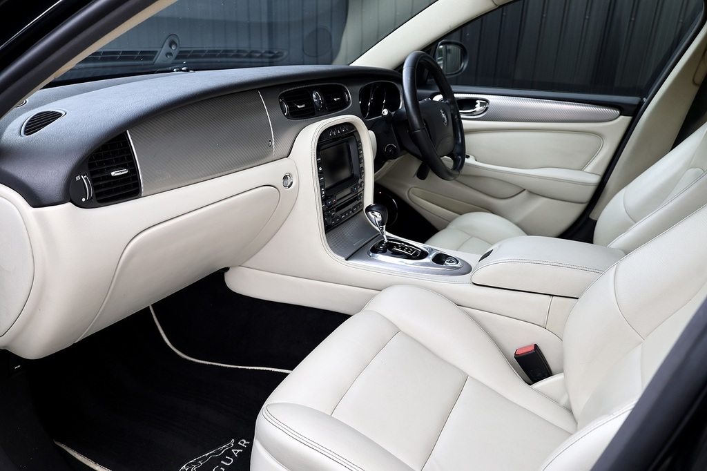 Jaguar XJR Xjr Portfolio Black #3
