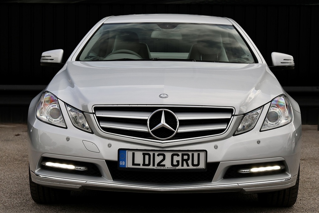 Mercedes-Benz E Class E350 Cdi Coupe Se Silver #4