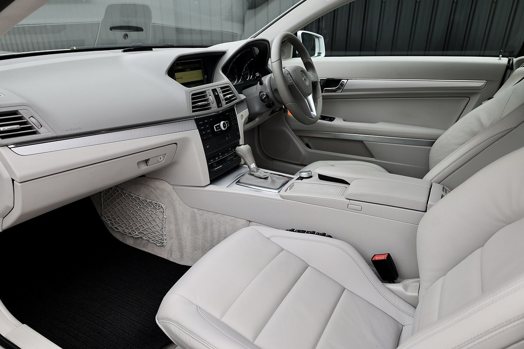 Mercedes-Benz E Class E350 Cdi Coupe Se Silver #3