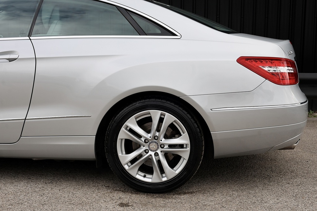 Mercedes-Benz E Class E250 Cdi Blueefficiency Sport Tip Red Roo White #36