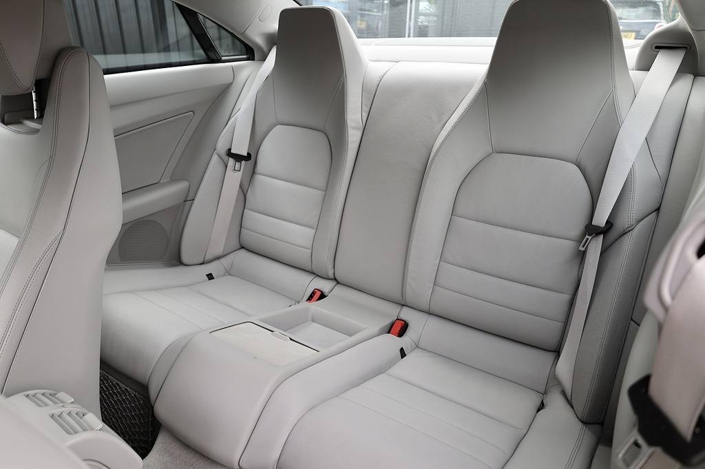 Mercedes-Benz E Class E250 Cdi Blueefficiency Sport Tip Red Roo White #13