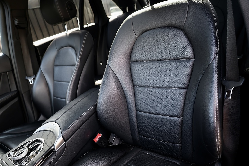 Mercedes-Benz GLC Class Suv Black #33