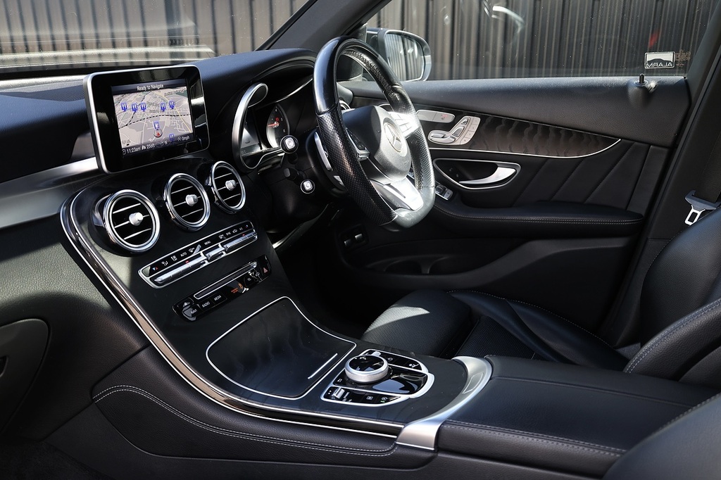 Mercedes-Benz GLC Class Suv Black #9