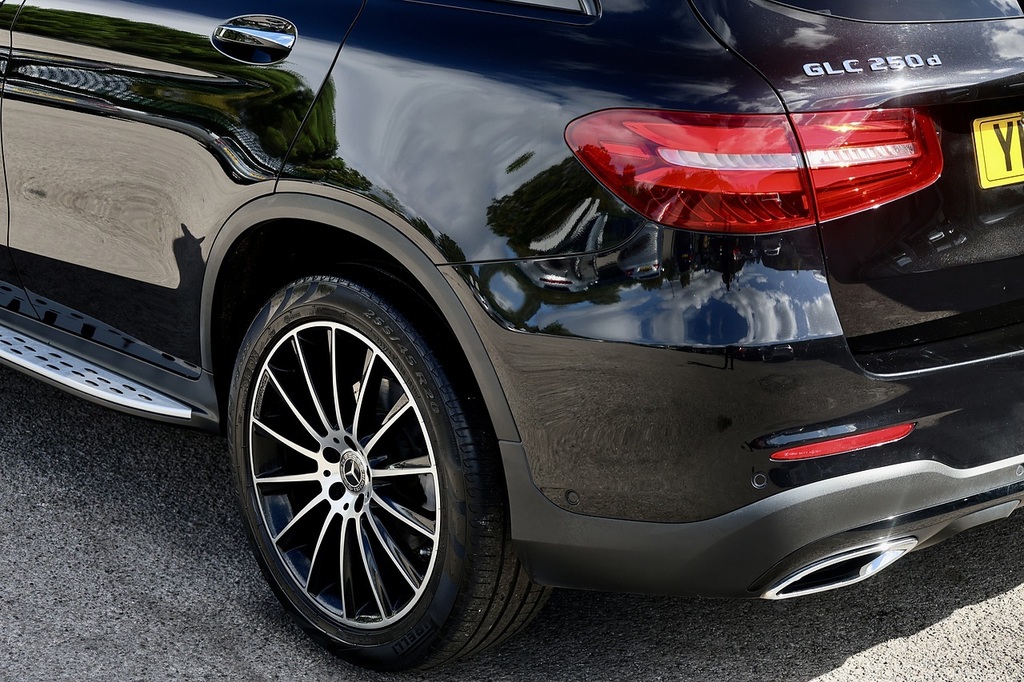 Mercedes-Benz GLC Class Suv Black #38