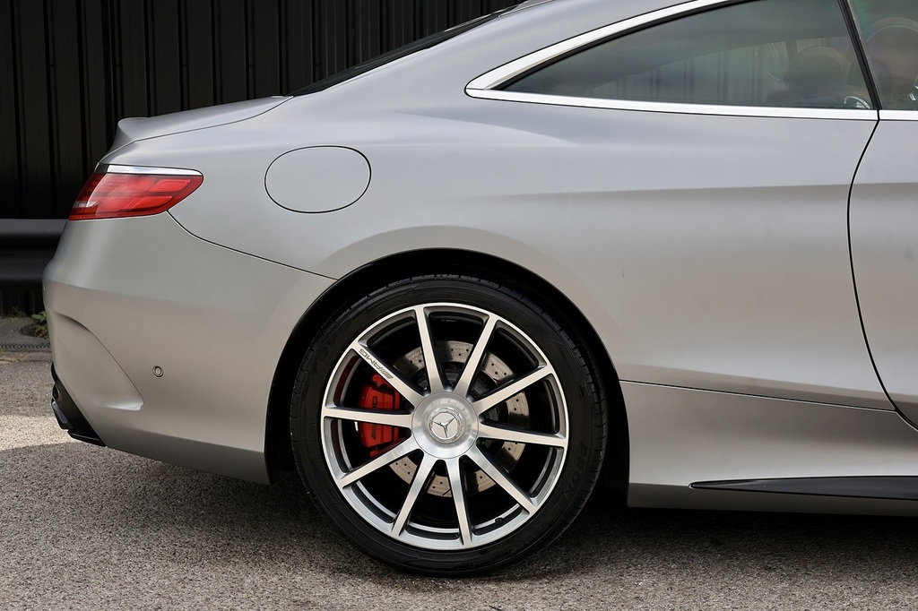 Mercedes-Benz S Class Saloon Black #21