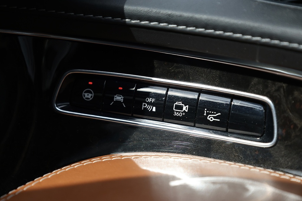 Mercedes-Benz S Class Saloon Black #13