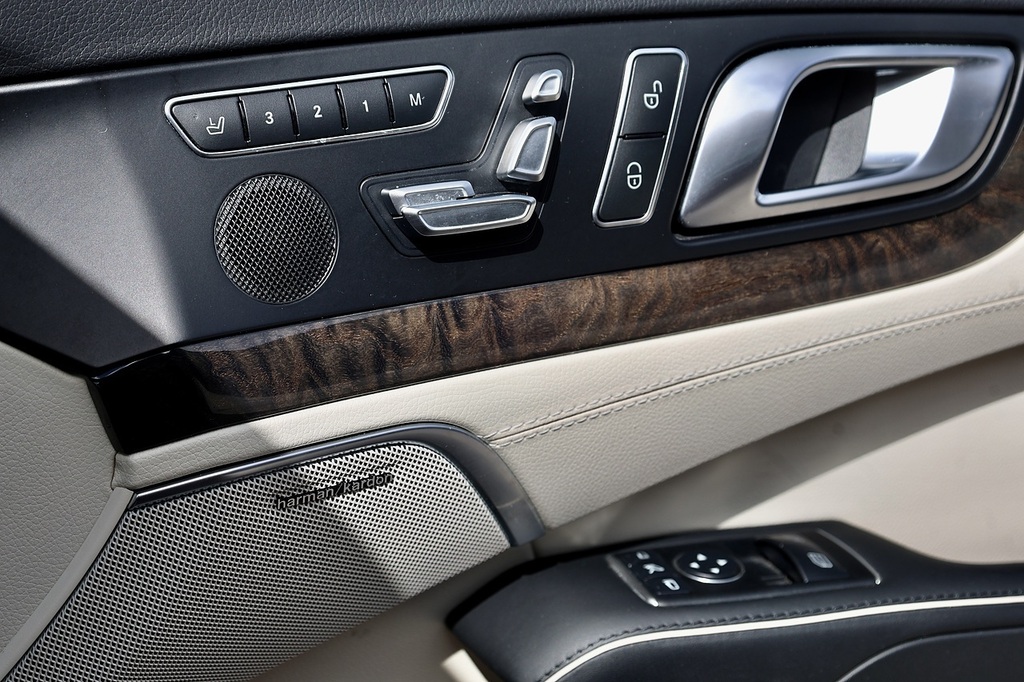 Mercedes-Benz SL Class Black #17