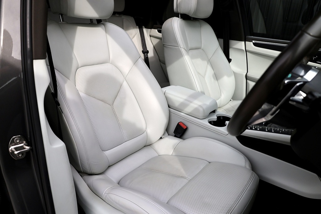 Porsche Macan 3.6 Turbo Pdk 400 Bhp Grey #13