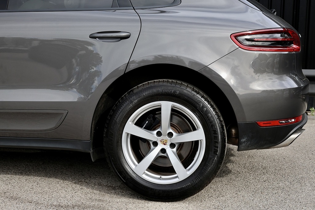 Porsche Macan 3.6 Turbo Pdk 400 Bhp Grey #28