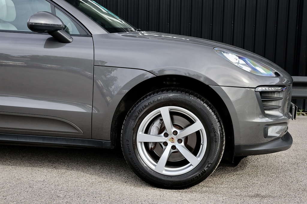 Porsche Macan 3.6 Turbo Pdk 400 Bhp Grey #22