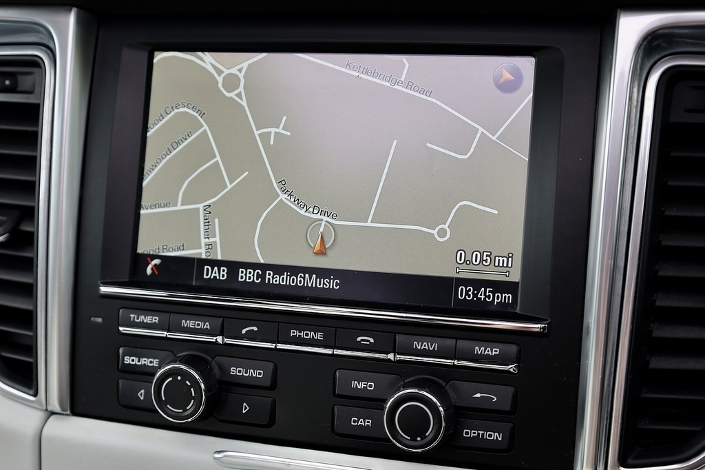 Porsche Macan 3.6 Turbo Pdk 400 Bhp Grey #15