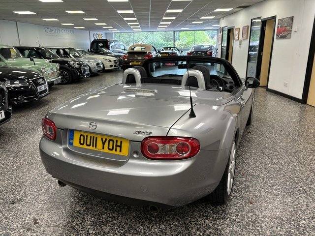 Mazda MX-5 Mx-5 Roadster Sport Black Red #12