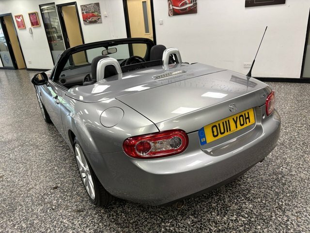 Mazda MX-5 Mx-5 Roadster Sport Black Red #14