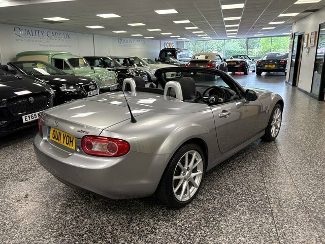 Mazda MX-5 Mx-5 Roadster Sport Black Red #11
