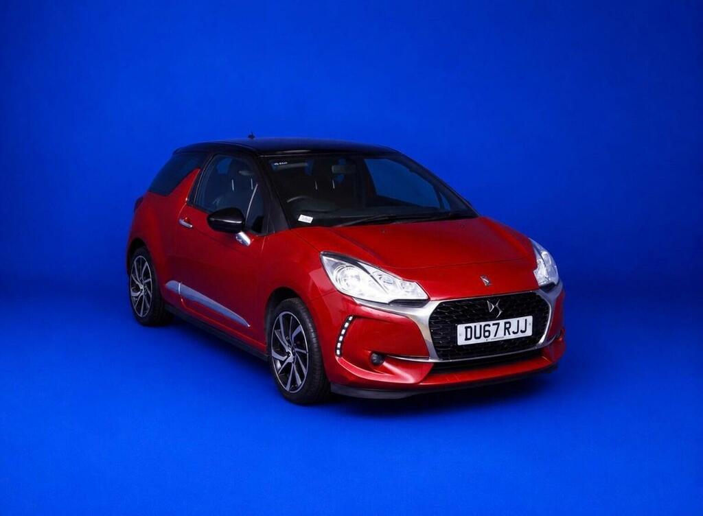 DS DS 3 Hatchback 1.2 Puretech Connected Chic Euro 6 Red
