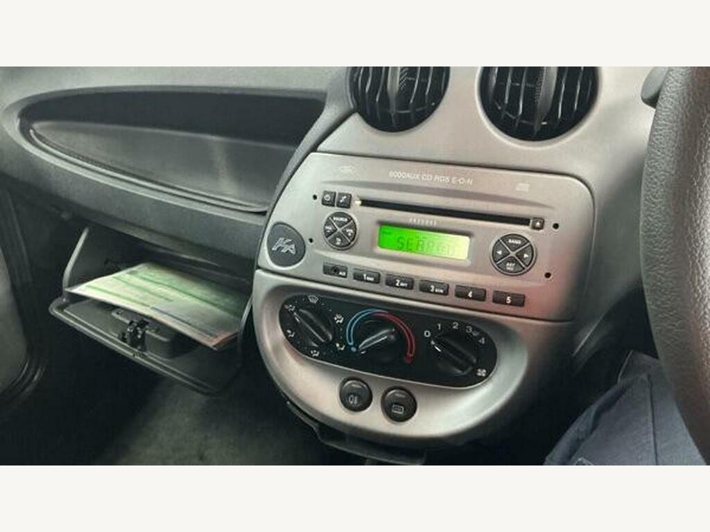 Ford KA 1.3 Style Silver #2