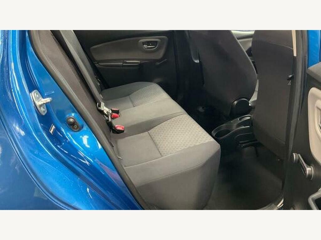 Toyota Yaris Hatchback Grey #8