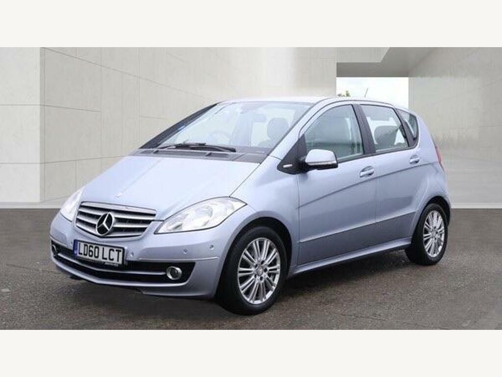 Mercedes-Benz A Class 1.5 A160 Elegance Se Cvt Blue #2