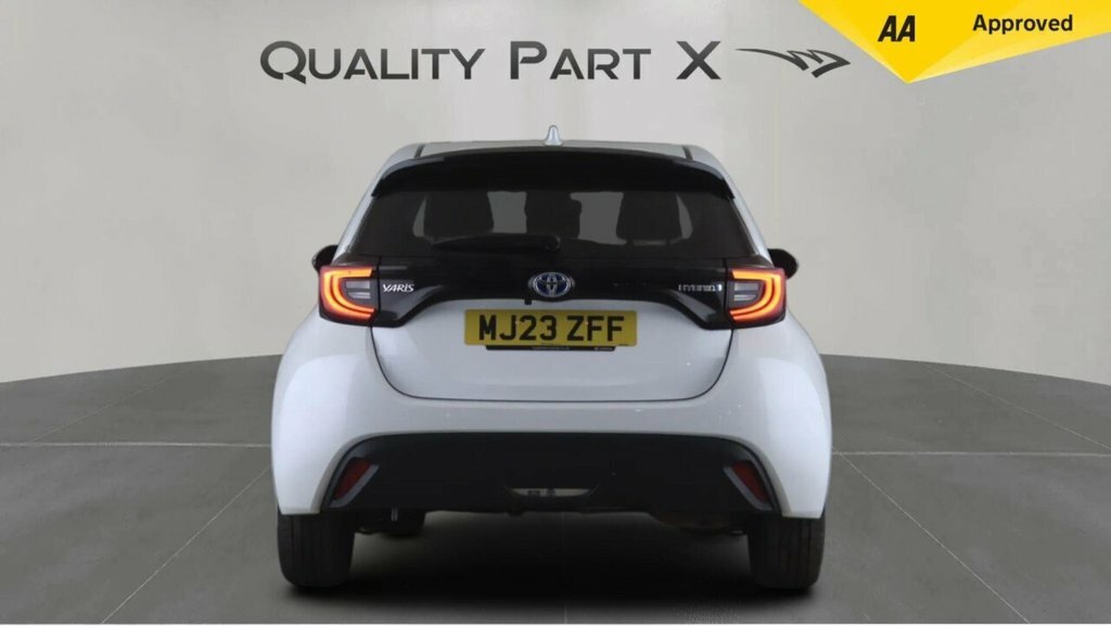 Toyota Yaris Hatchback MJ23ZFF White #6