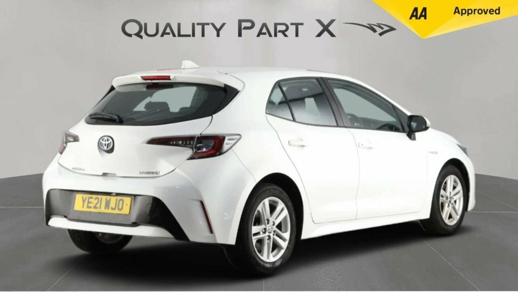 Toyota Corolla Hatchback YE21WJO White #6