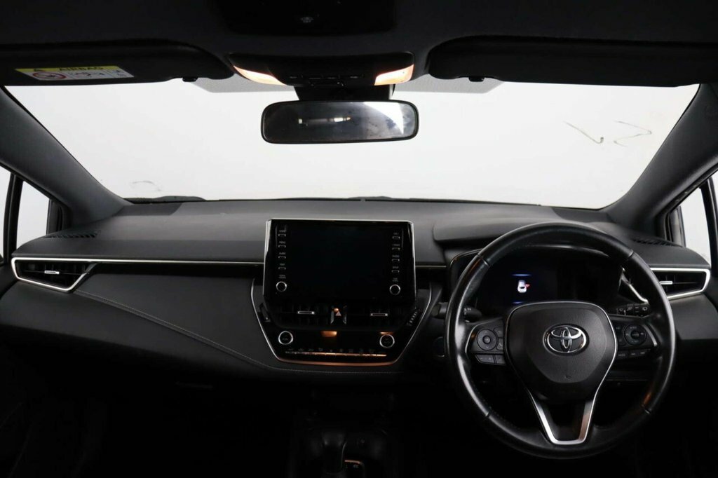 Toyota Corolla Hatchback YE21WJO White #2