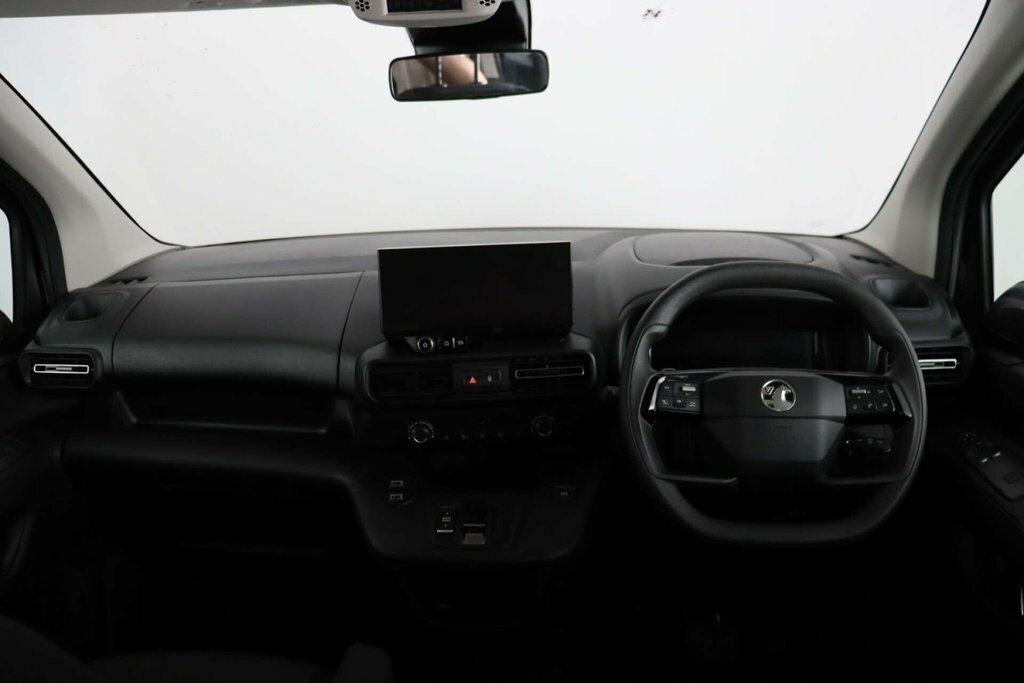 Vauxhall Combo-e Life Mpv Black #2