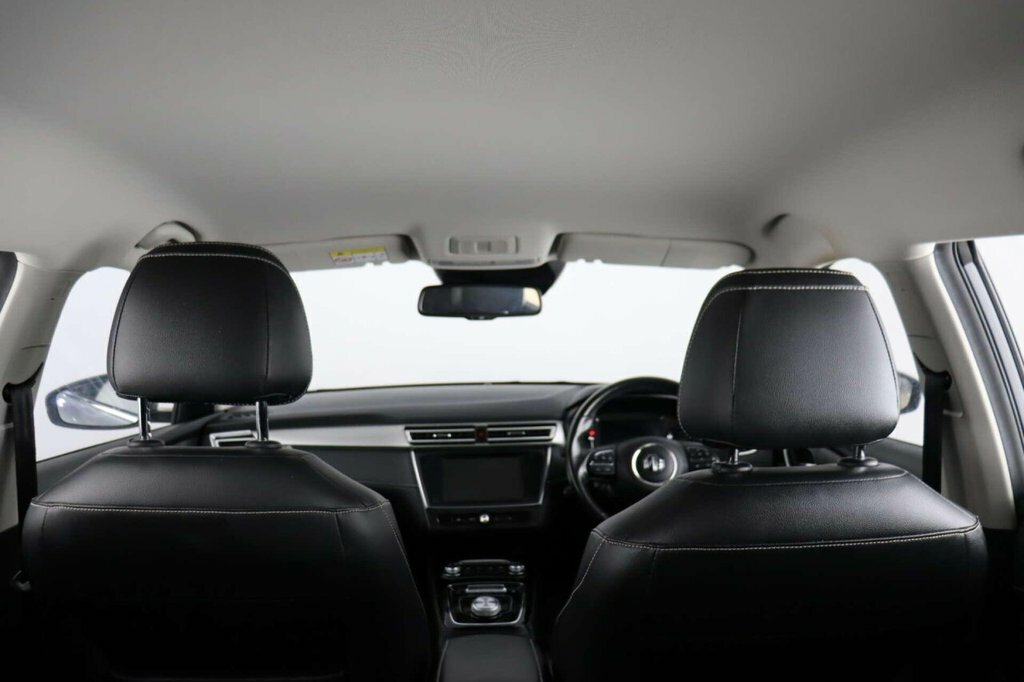 MG MG5 61.1Kwh Exclusive Silver #12