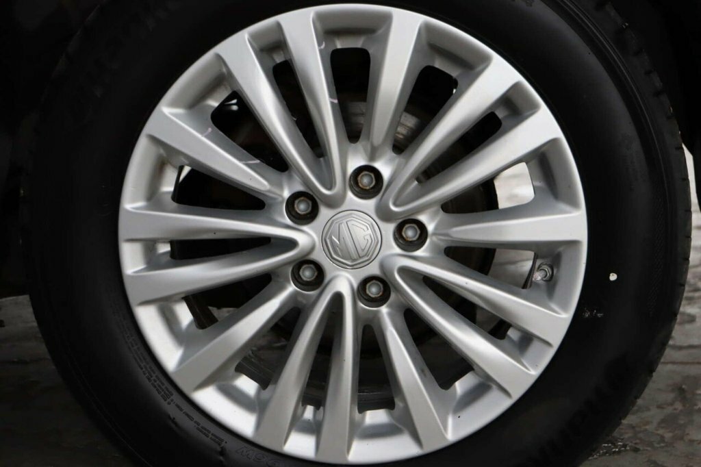 MG MG5 61.1Kwh Exclusive Silver #35