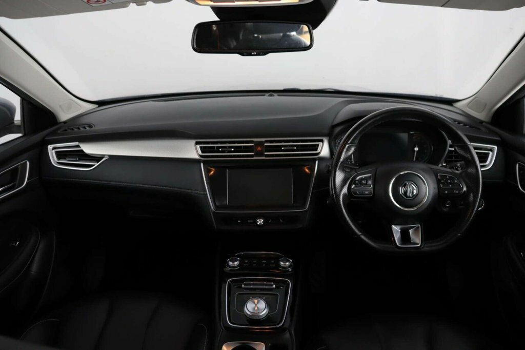 MG MG5 Estate Silver #2