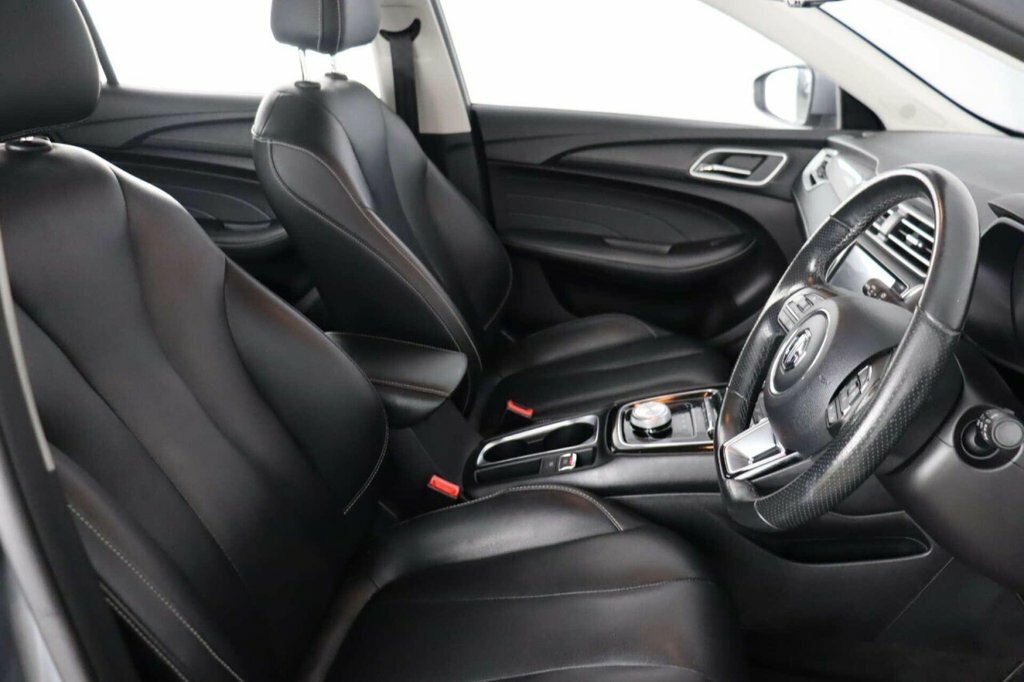 MG MG5 61.1Kwh Exclusive Silver #14