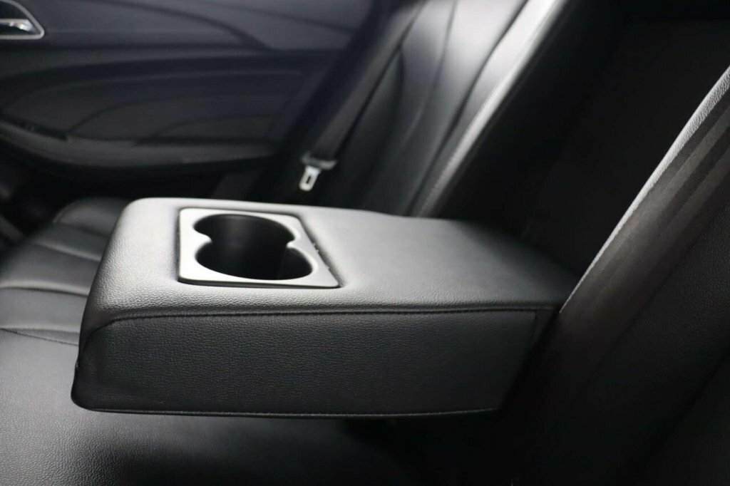 MG MG5 61.1Kwh Exclusive Silver #28