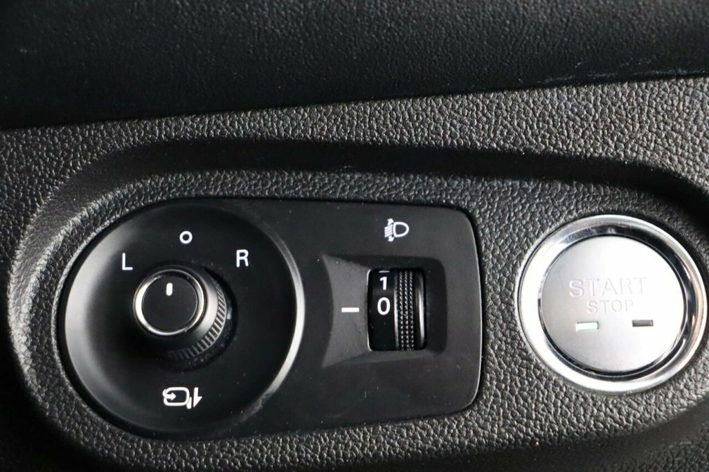 MG MG5 61.1Kwh Exclusive Silver #22