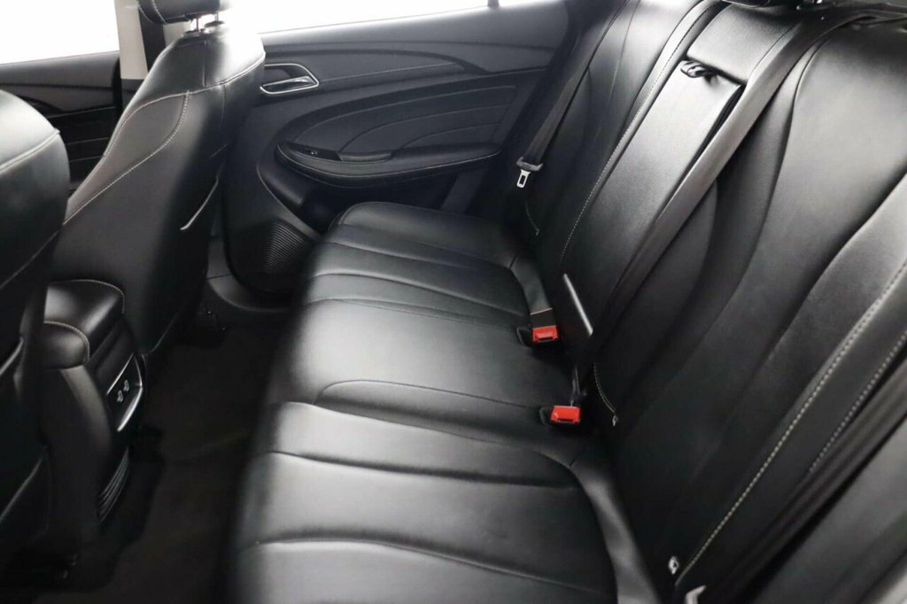 MG MG5 61.1Kwh Exclusive Silver #16