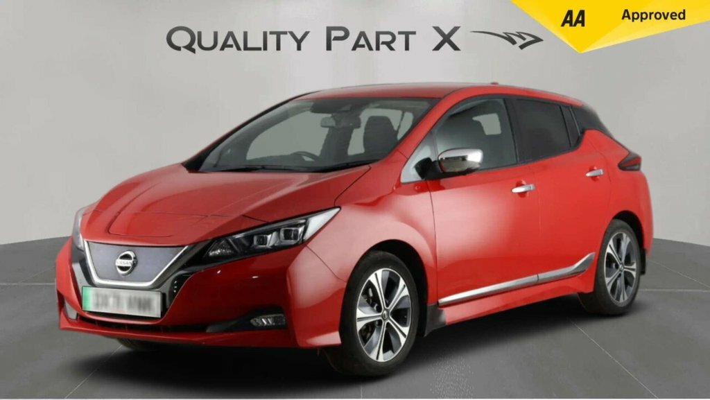 Nissan Leaf Leaf Tekna Red #4