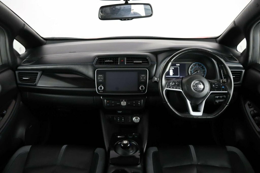 Nissan Leaf Leaf Tekna Red #2