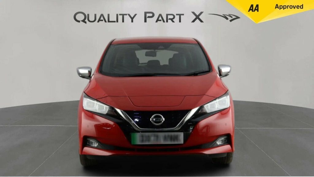 Nissan Leaf Leaf Tekna Red #3