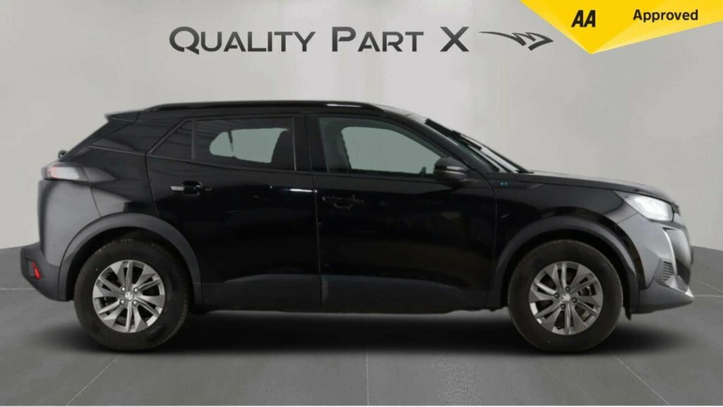 Peugeot e-2008 Suv Black #4