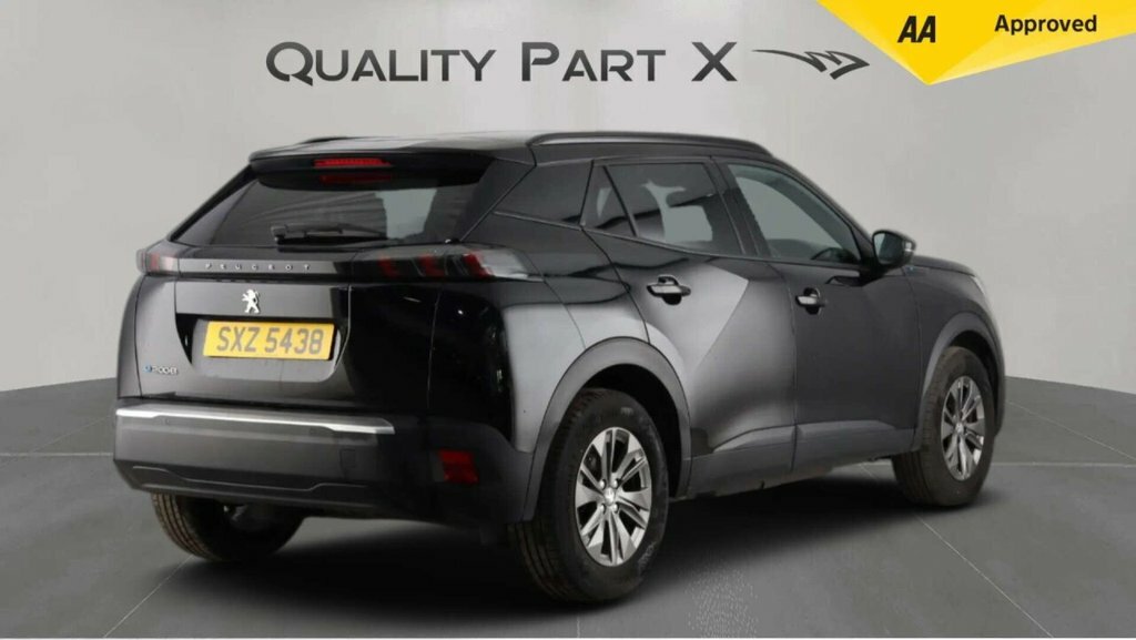 Peugeot e-2008 Suv Black #5