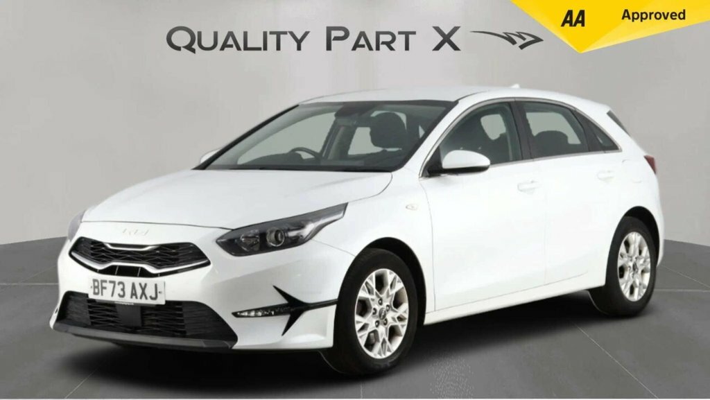 Kia Ceed Hatchback White #4