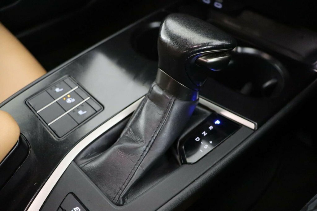 Lexus UX 250H 2.0 Cvt Premium Plus Black #18