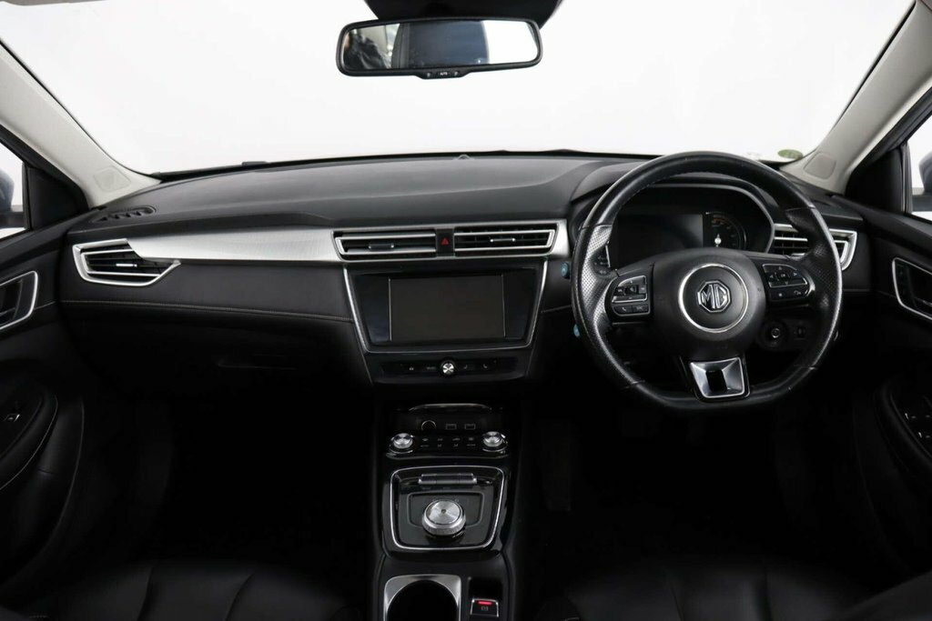 MG MG5 Estate Silver #2