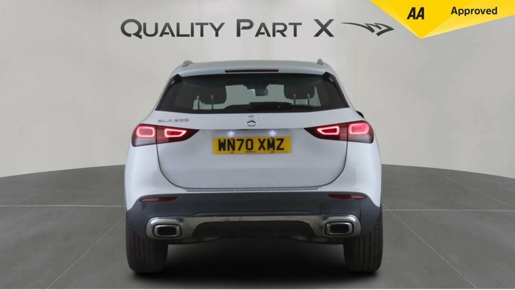 Mercedes-Benz GLA Class 1.3L Sport White #6