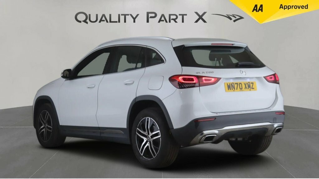 Mercedes-Benz GLA Class 1.3L Sport White #5