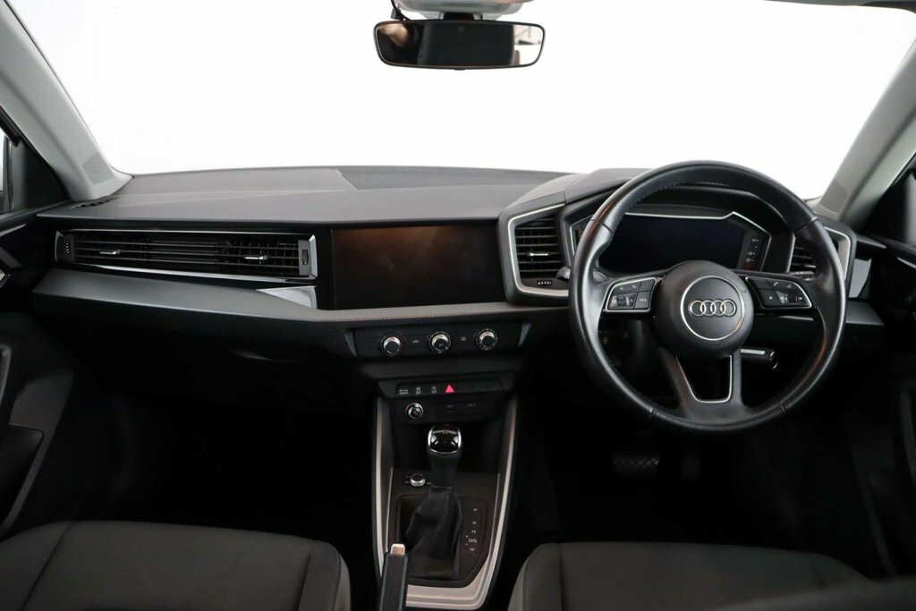 Audi A1 1L Sport White #2