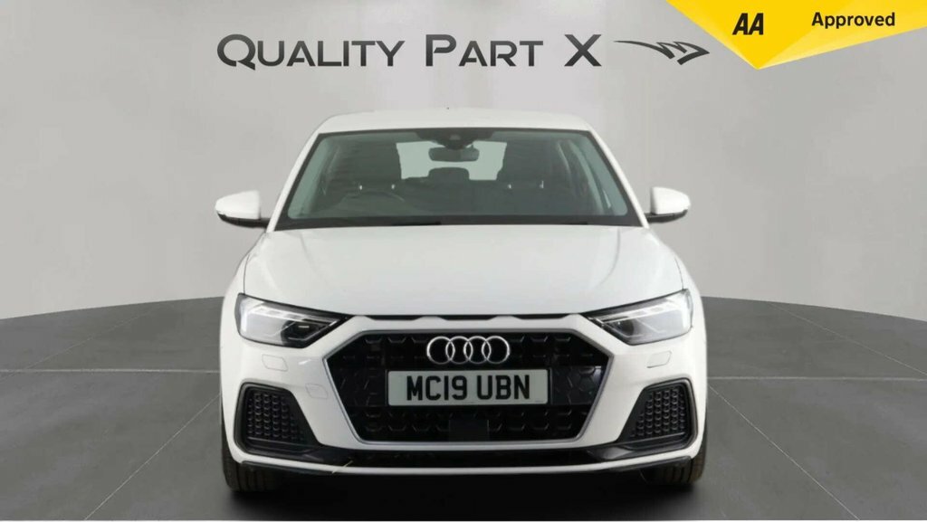 Audi A1 1L Sport White #3