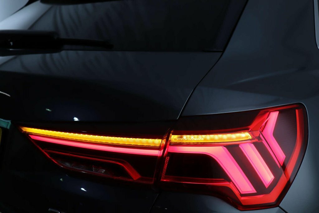 Audi Q3 35 Tfsi Black Edition S Tronic Cs Pack Black #26