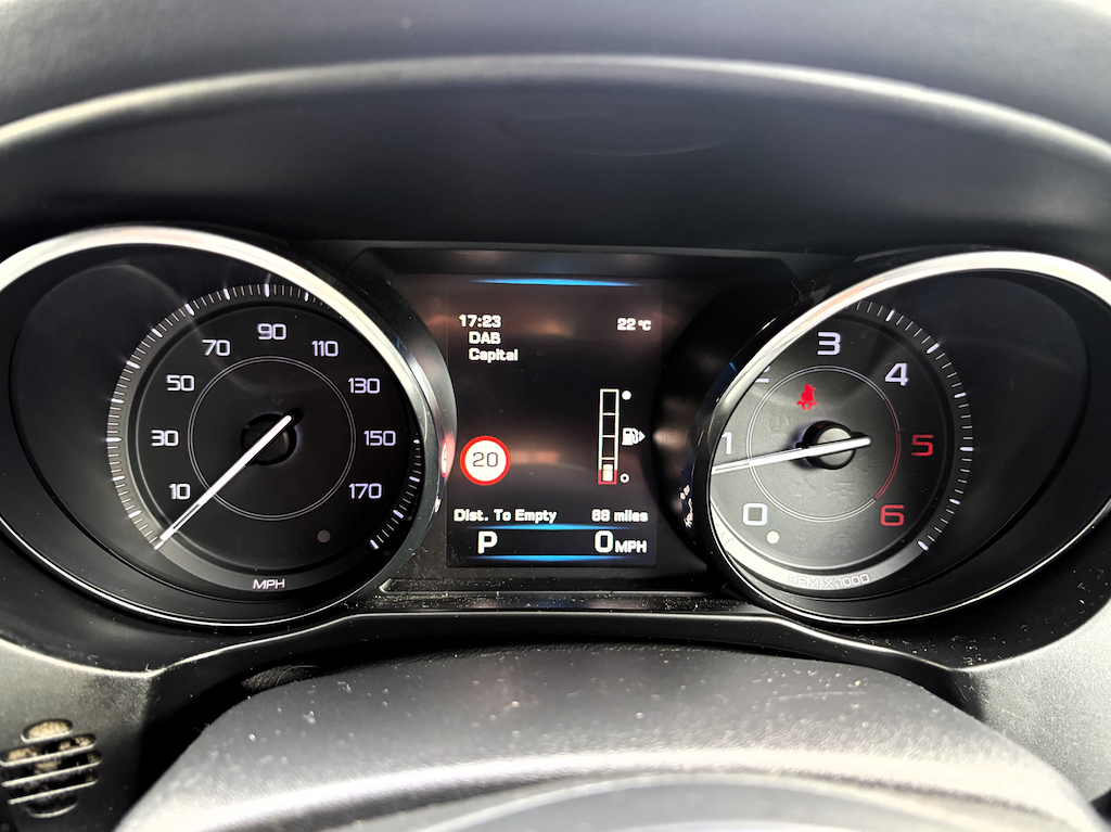 Jaguar XE Xe Portfolio D Black #17
